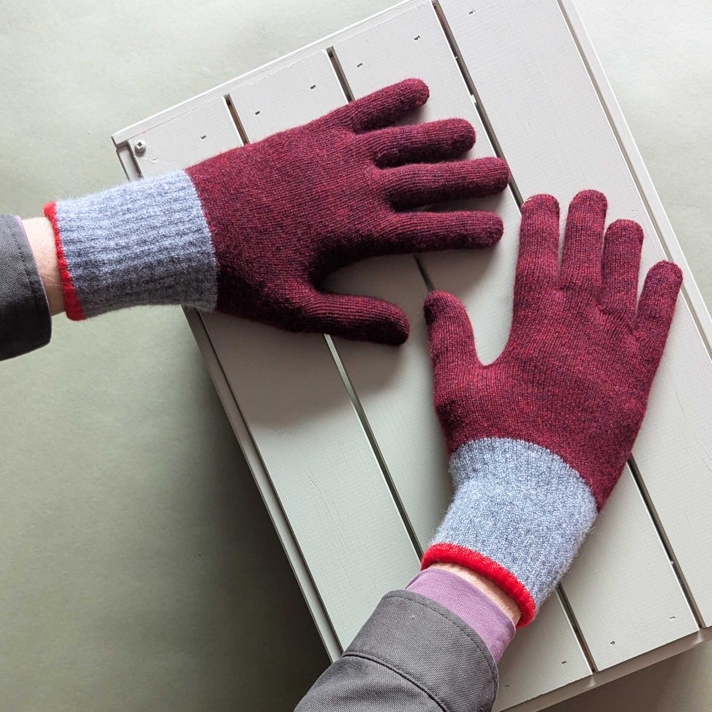 Men's Lambswool Gloves: Dark red/soft brown