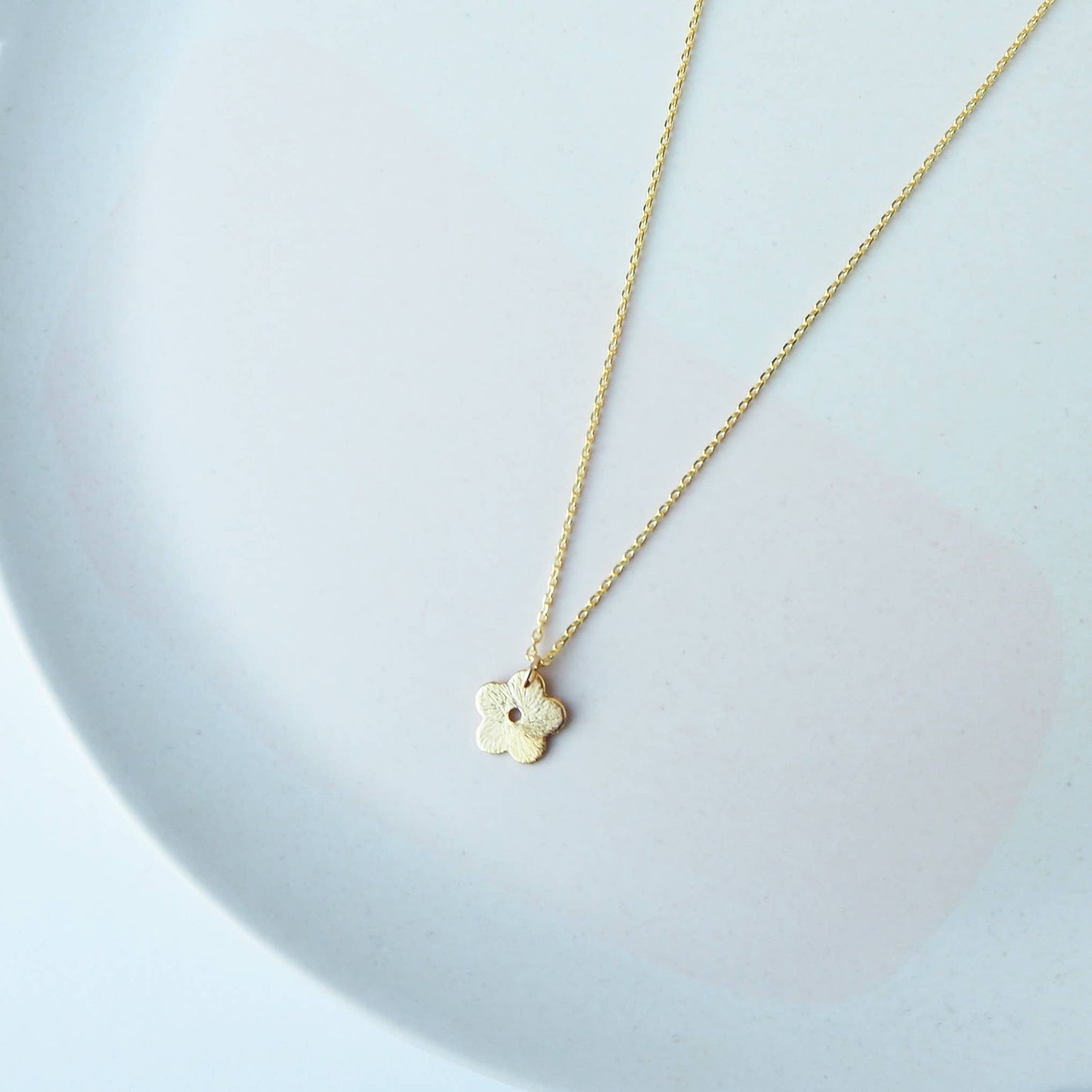 Minima Gold Necklace