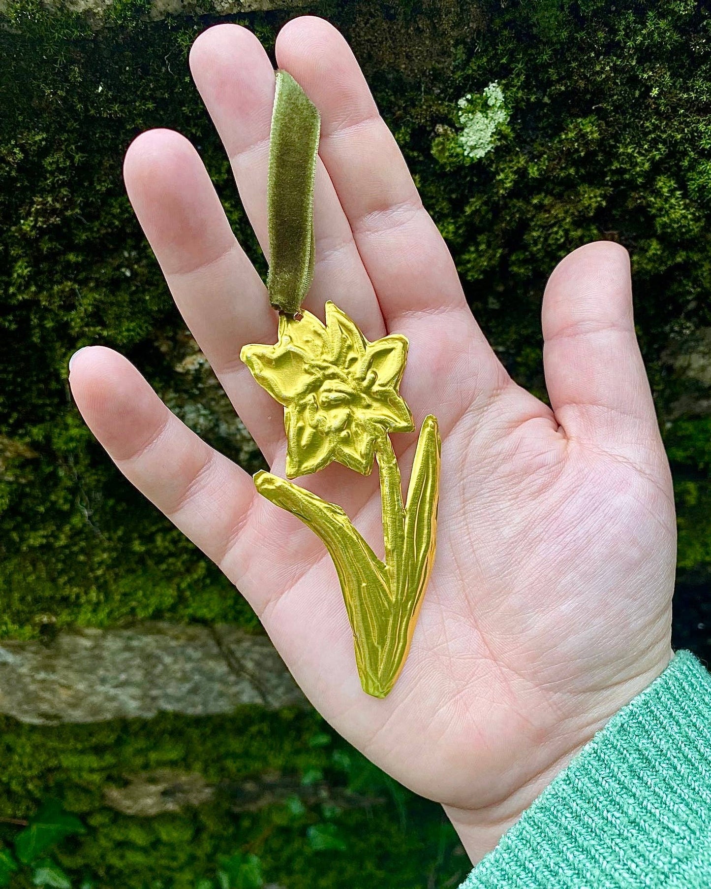 Daffodil Brass Embossed Hanging Art