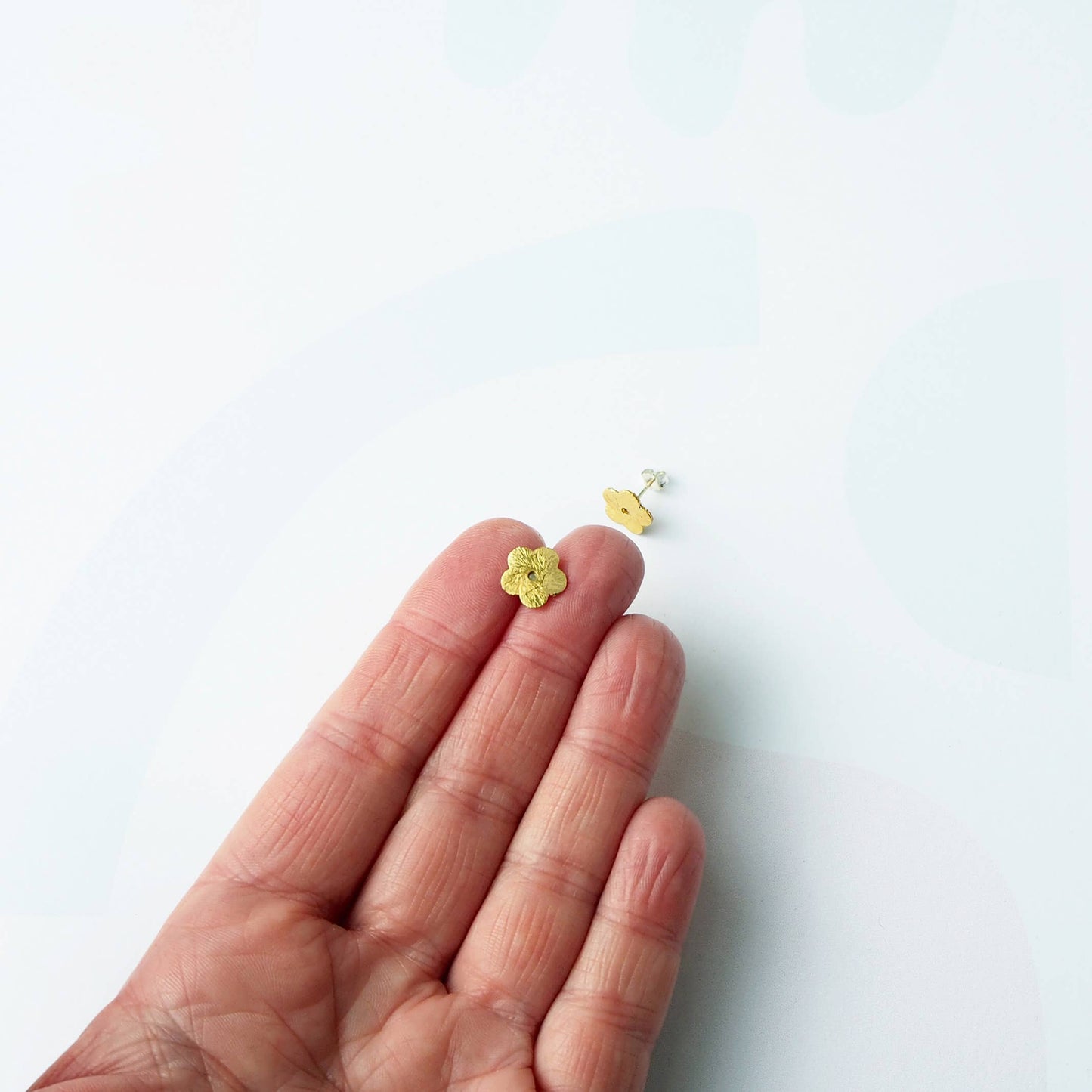 Minima Large Studs Earrings