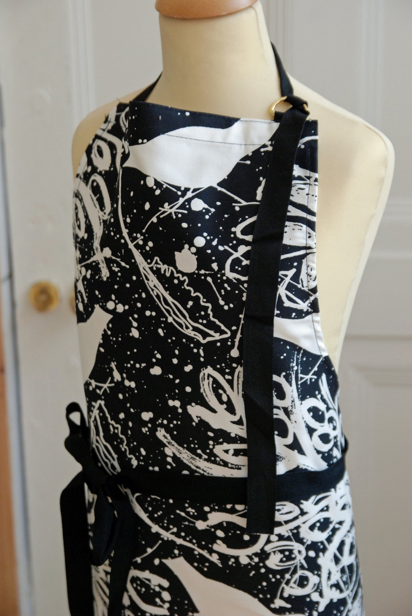 Black and White Birds Cotton Apron
