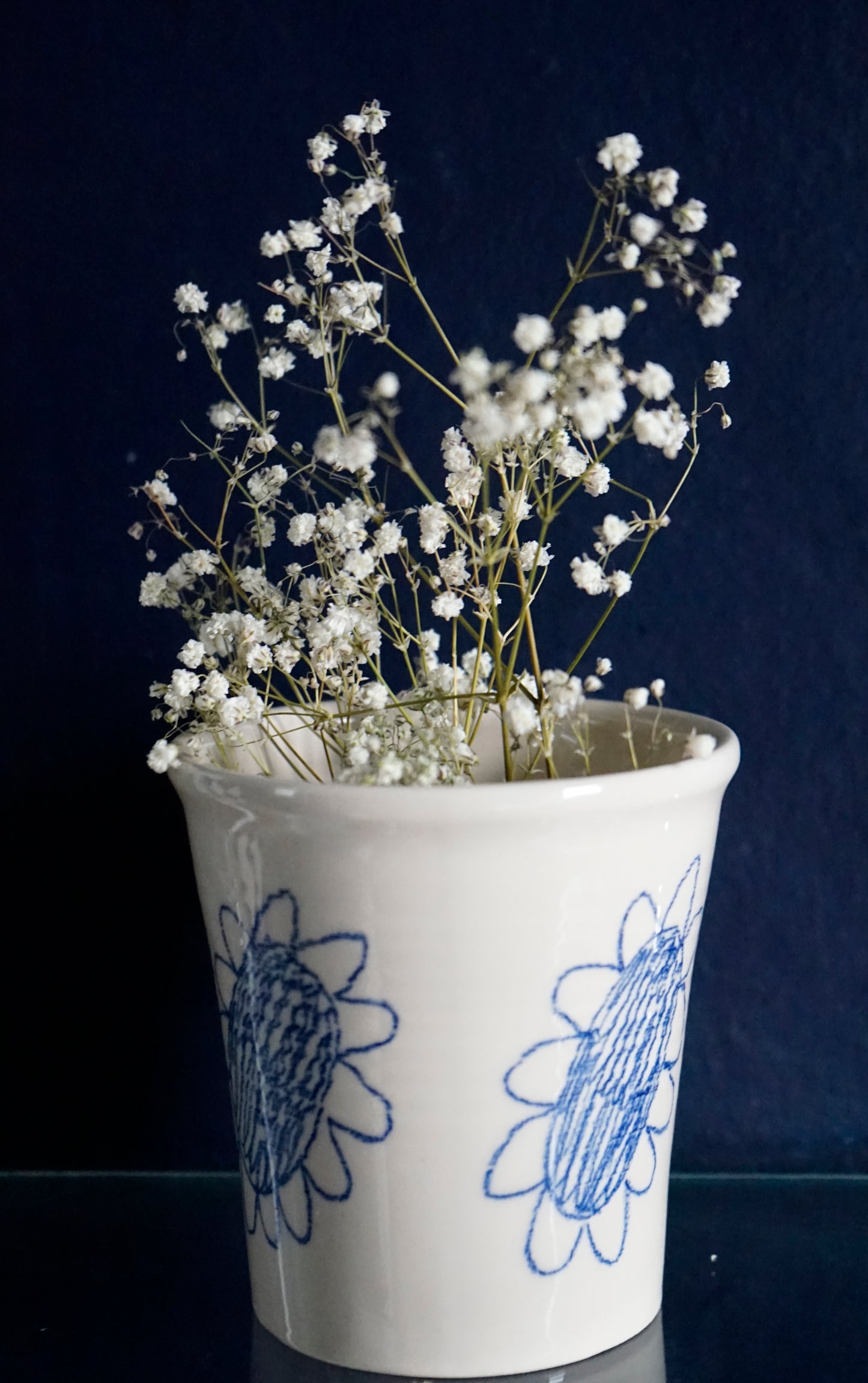 Daisy Stoneware Pot