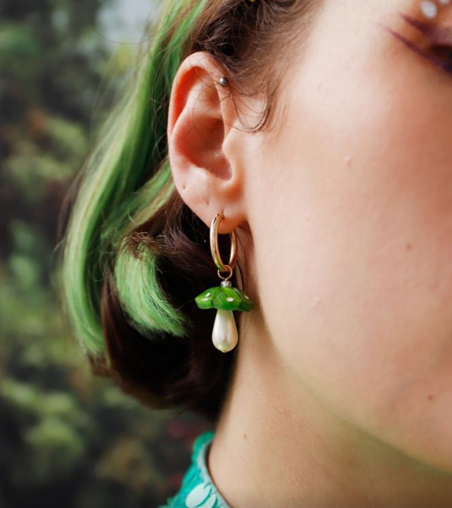 Mushroom Earrings in Moss
