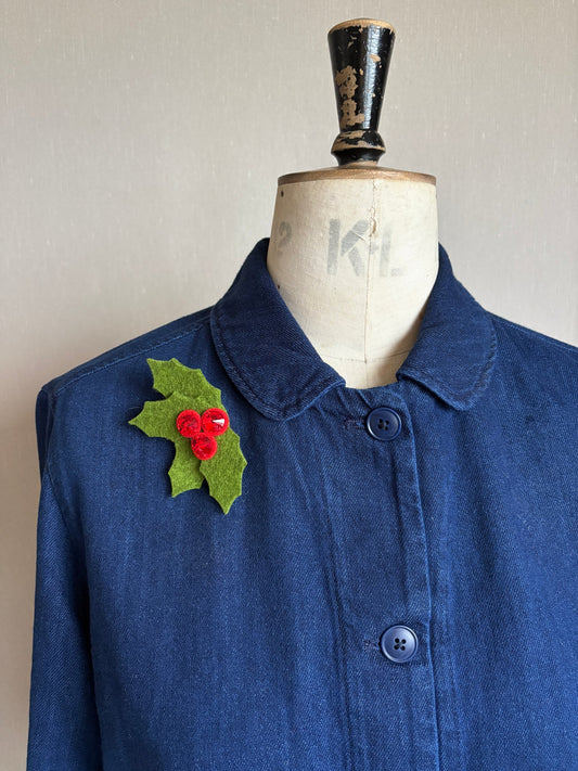 Sparkly Holly Felt Brooch