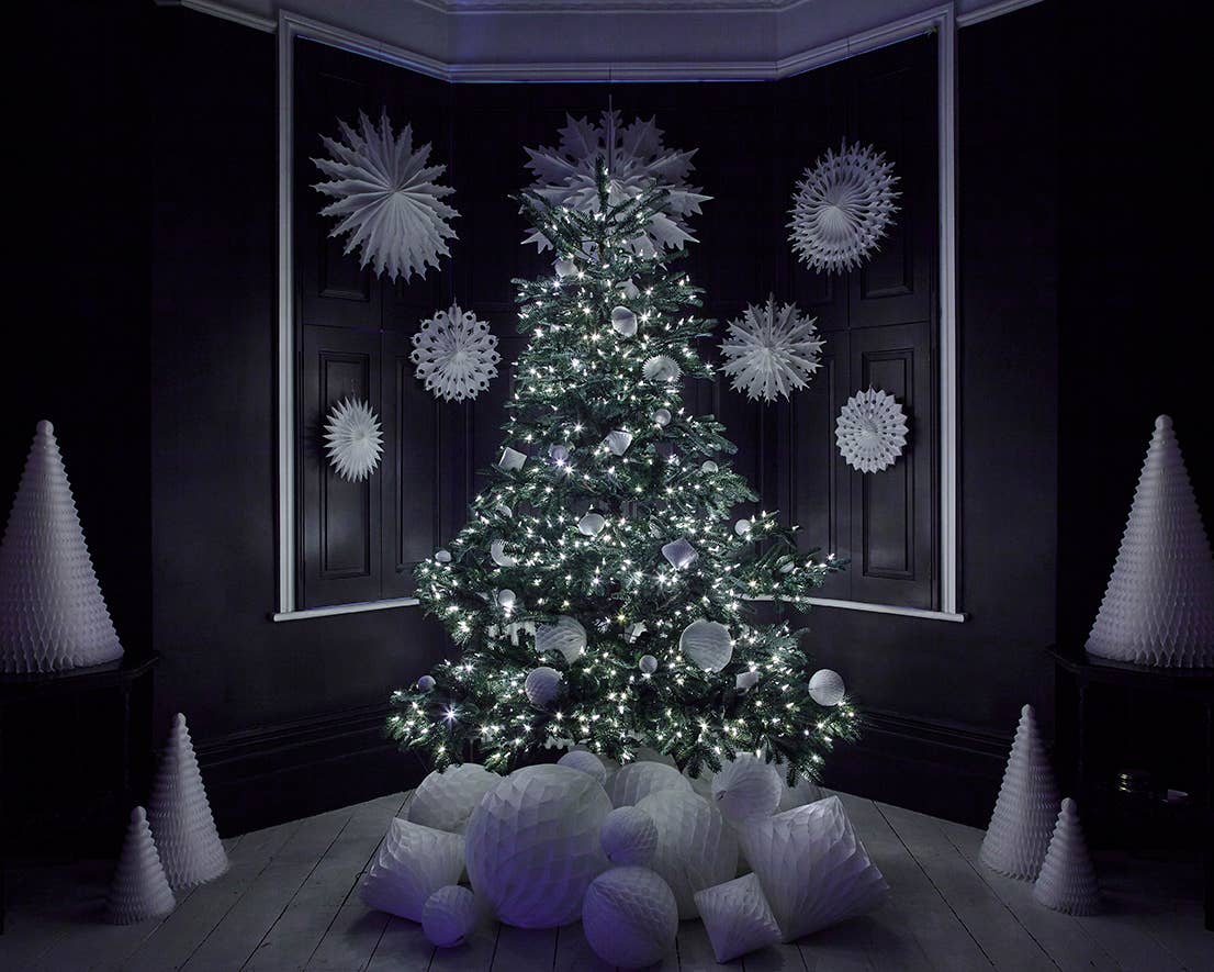 Classic Snowflake Fan 45cm White