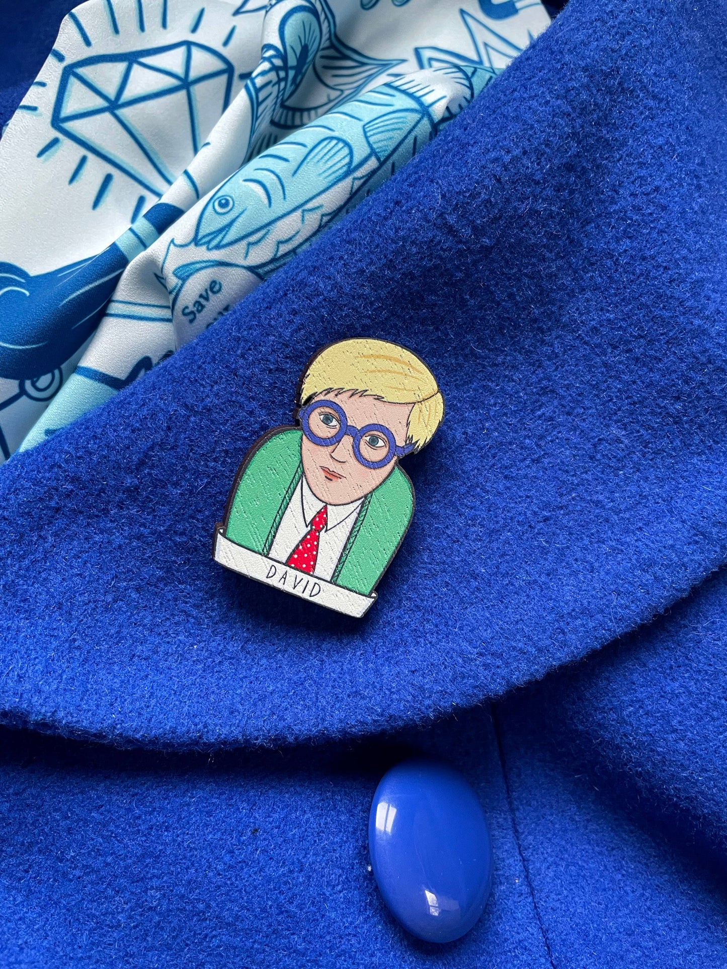 David Hockney Iconic Artist Wooden Pin / Brooch