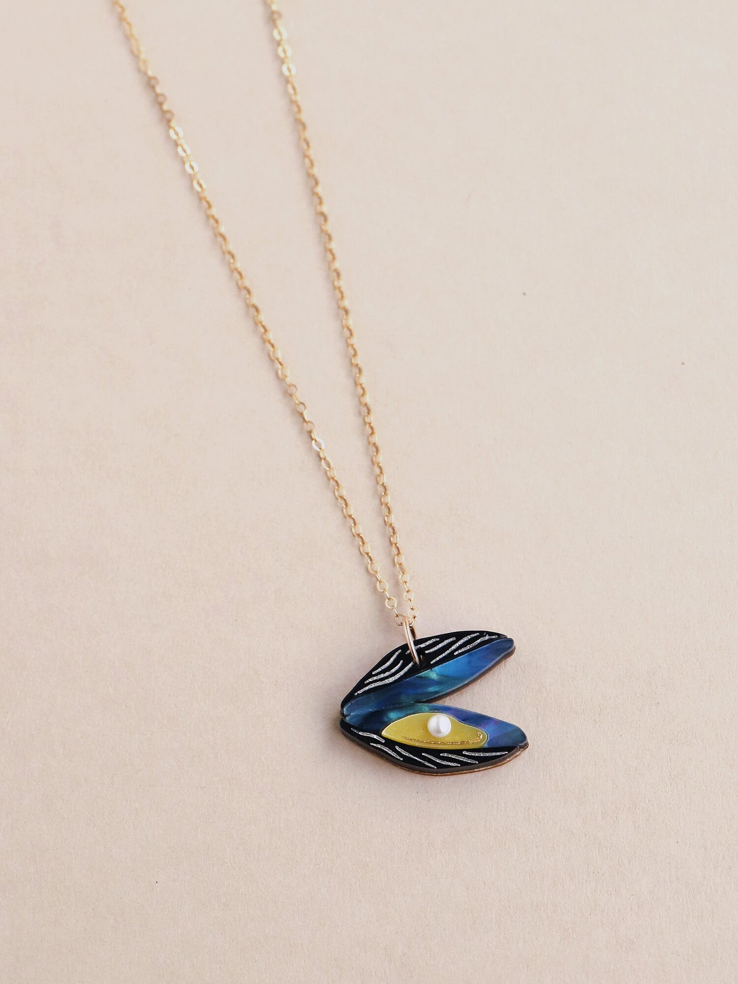 Mussel Necklace