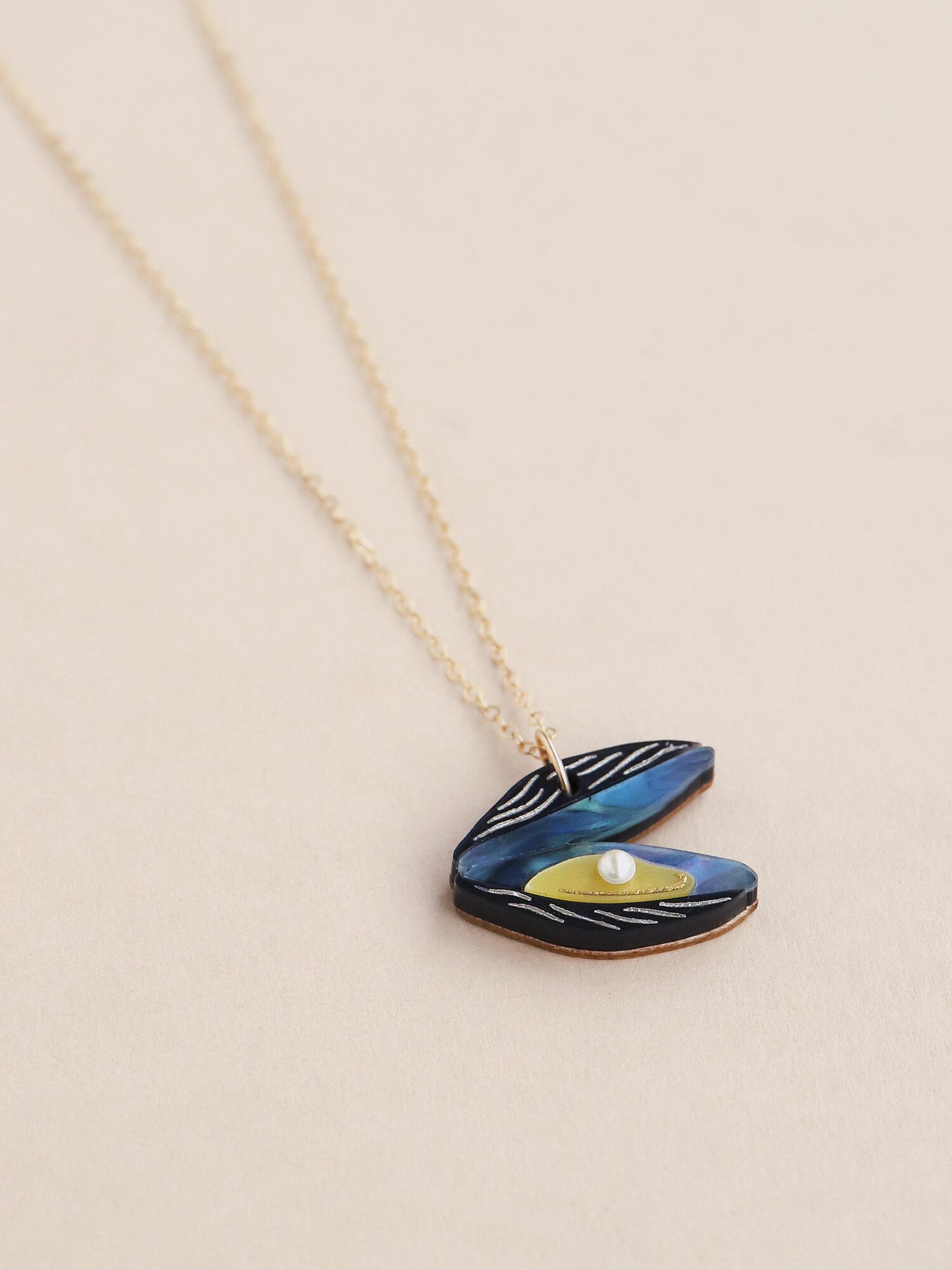 Mussel Necklace