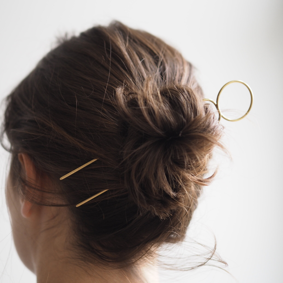 Lizzy Minimal Brass Hairpin - Loop