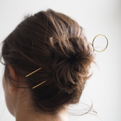 Lizzy Minimal Brass Hairpin - Loop