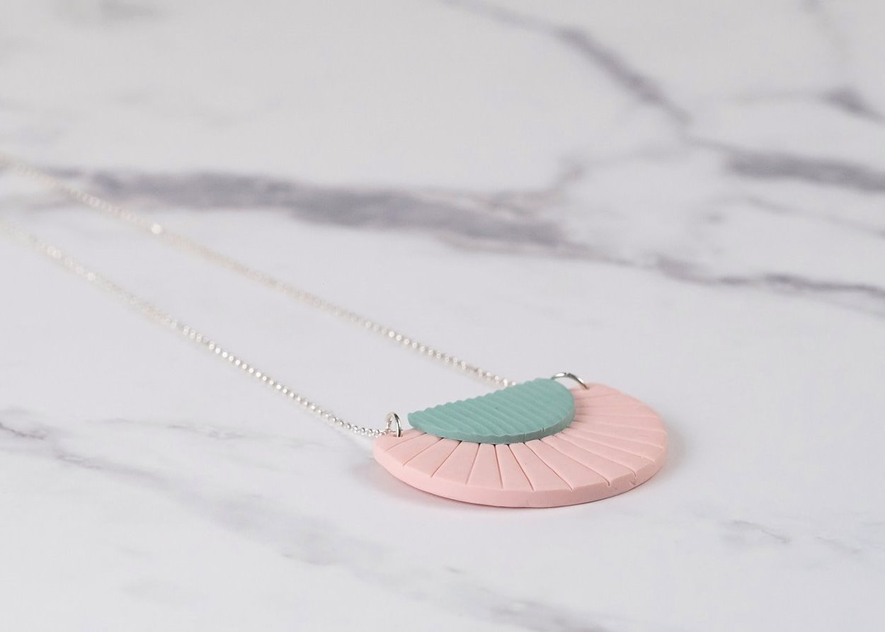 Deco Pendant Half Moon pink