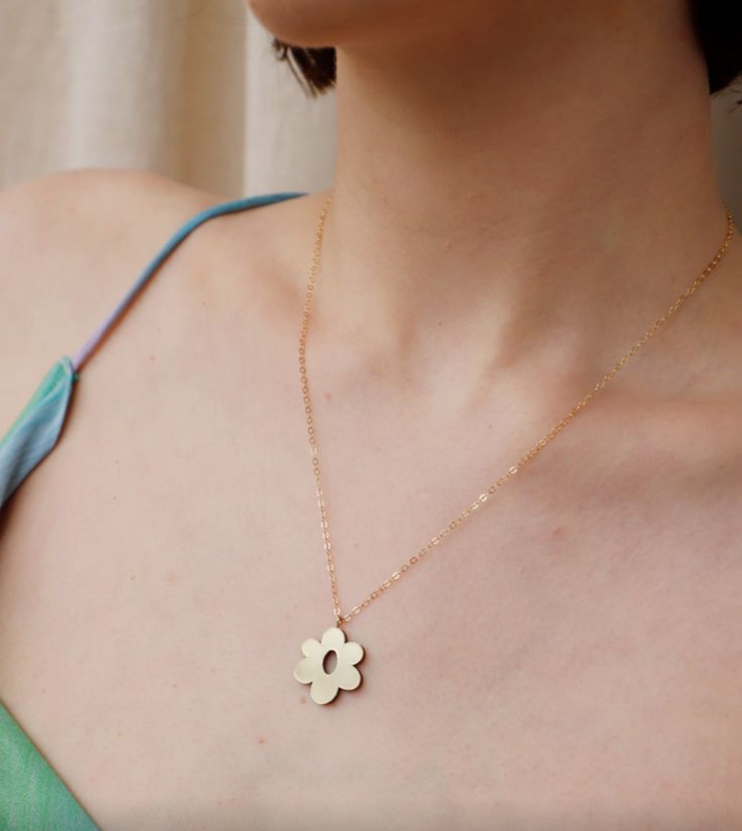 Abstract Flower Mia Necklace in Mirror Brass
