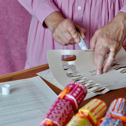 Make Your Own Christmas Crackers