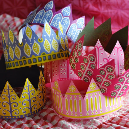 Make Your Own Christmas Crackers
