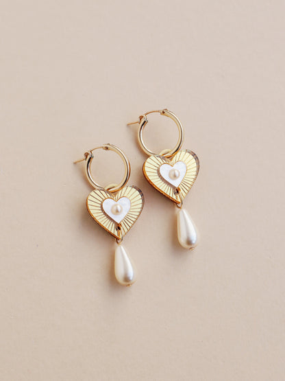 Robyn Drop Hoops in Cream