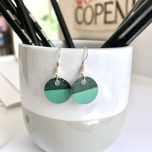 Balance Round Earrings - Green