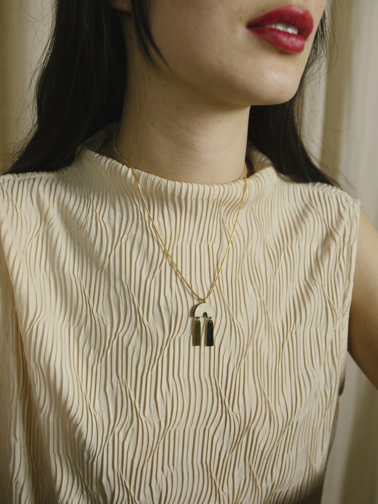 Cecilie Necklace in Mother of Pearl