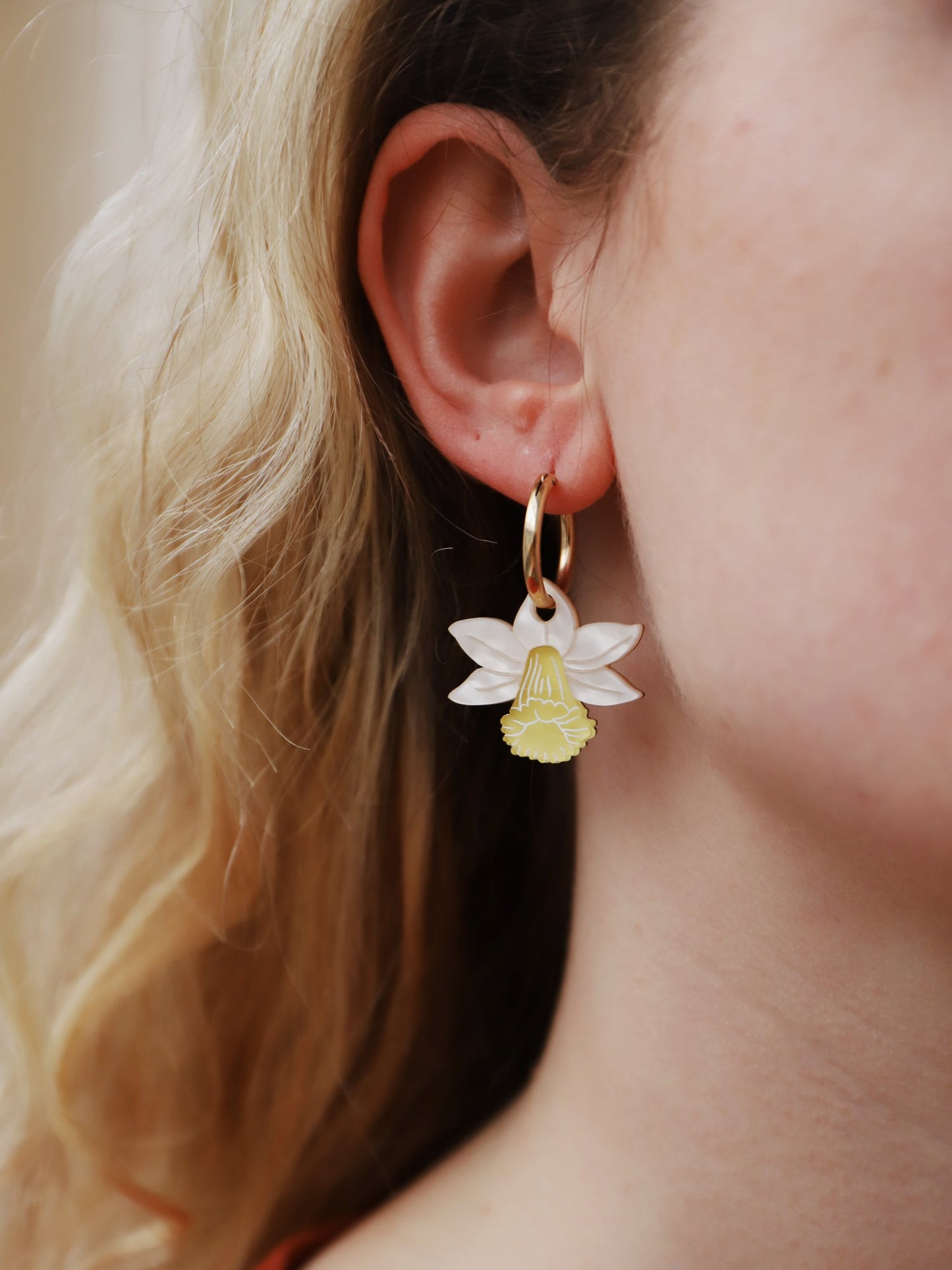 Daffodil Hoop Earrings