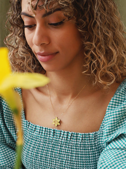 Daffodil Necklace