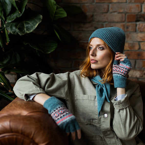 Lambswool Neckerchief in Lichen Blue