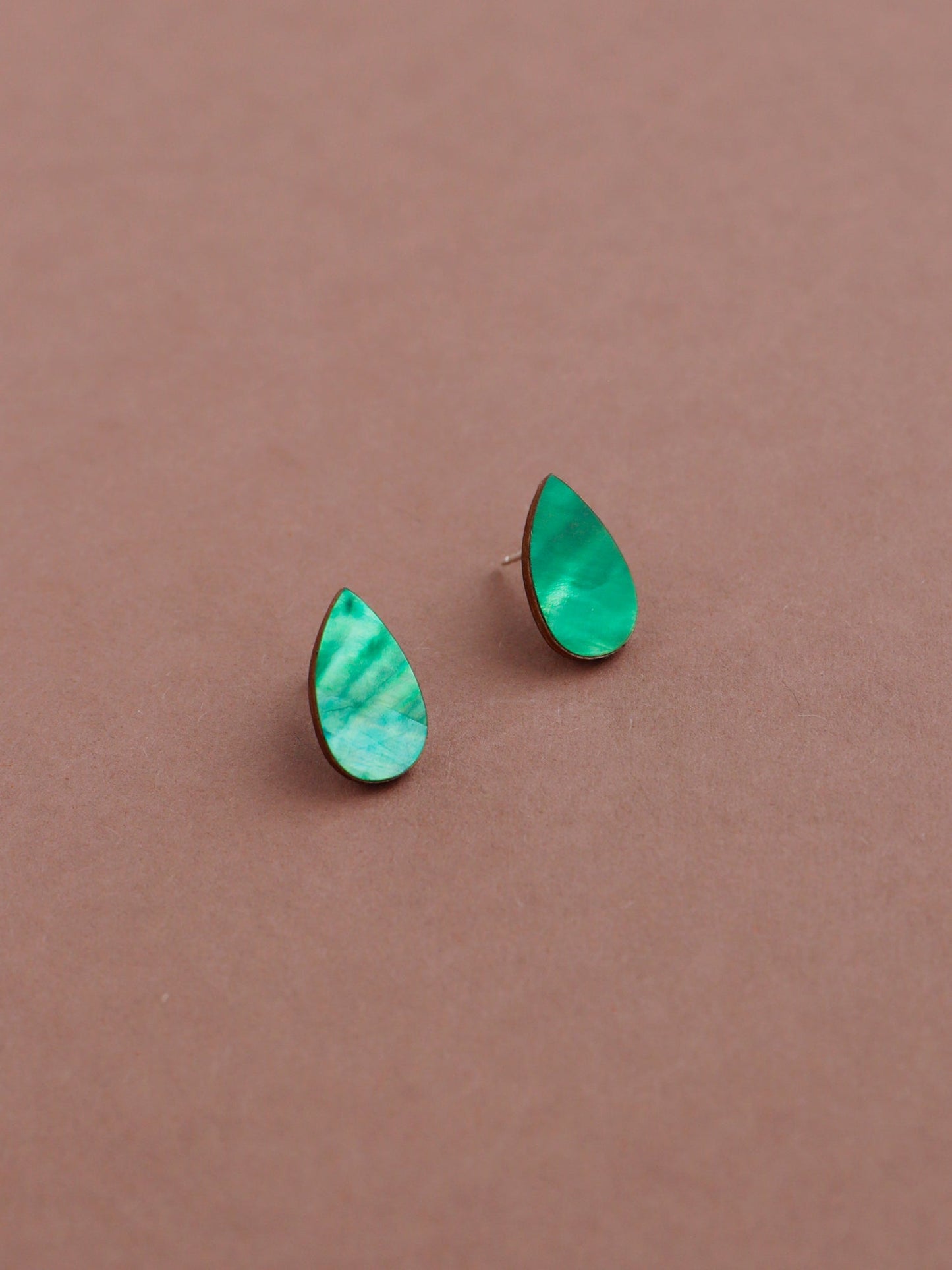 Raindrop Studs in Emerald - Wolf and Moon