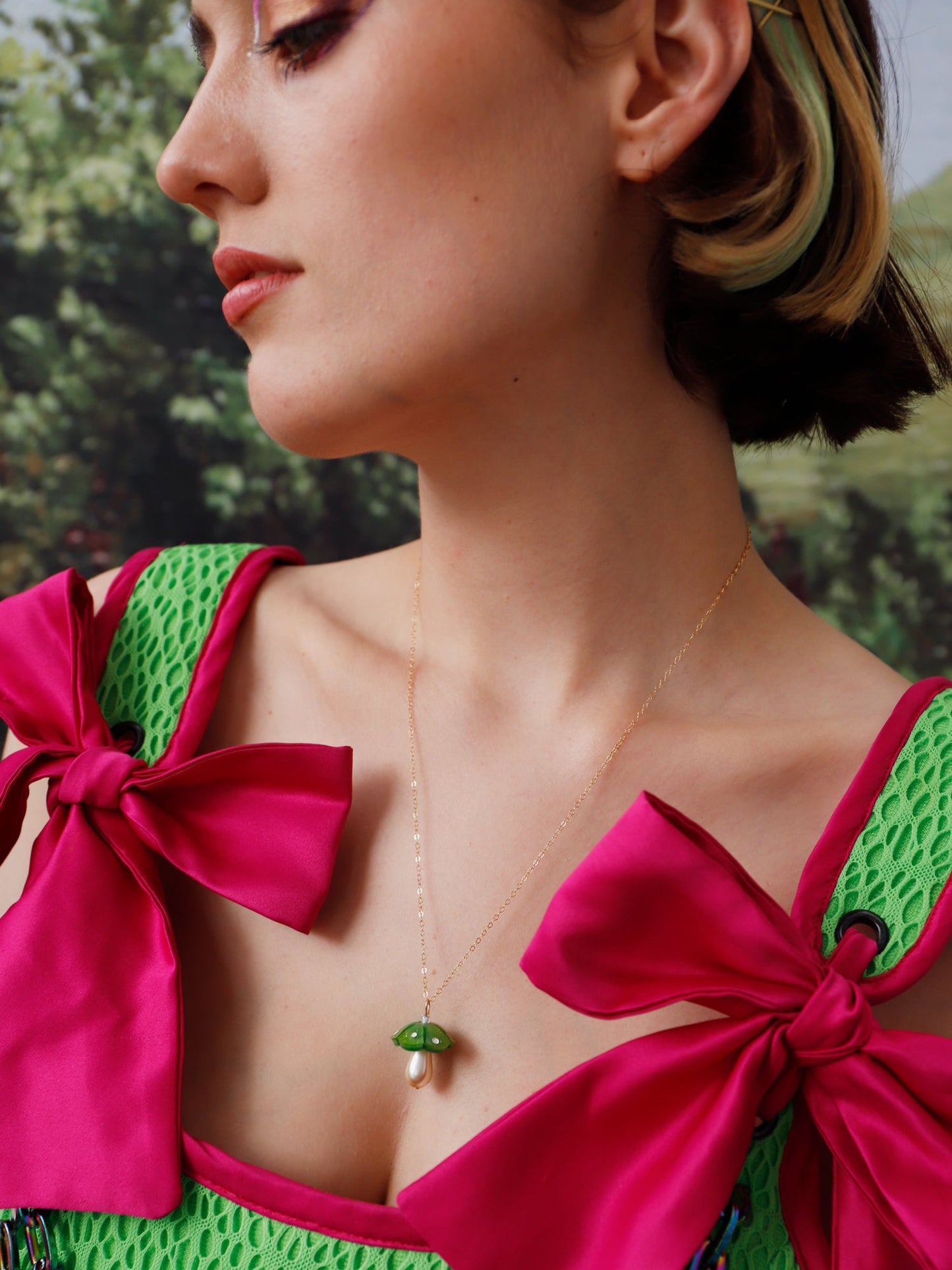 Shroom Necklace in Moss